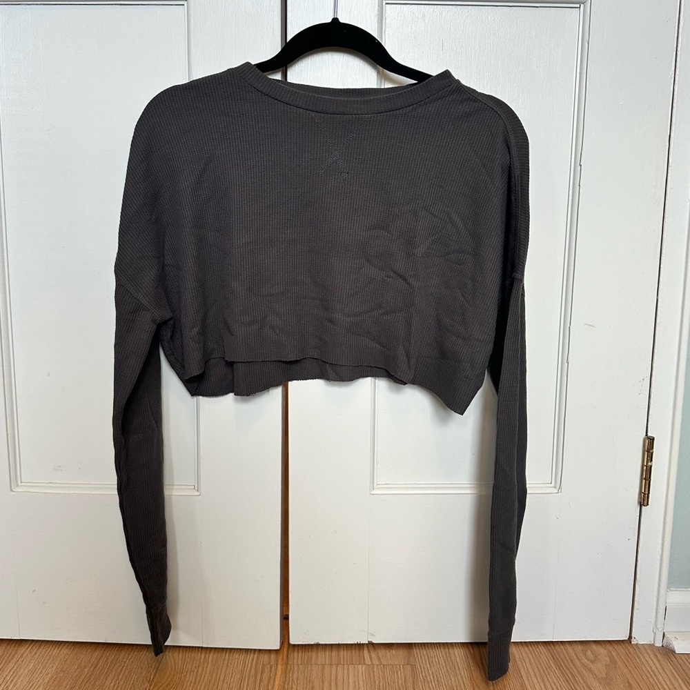 TOPSHOP Charcoal Waffle Henley Crew Neck Crop Top, Size 6 - Picture 2 of 9